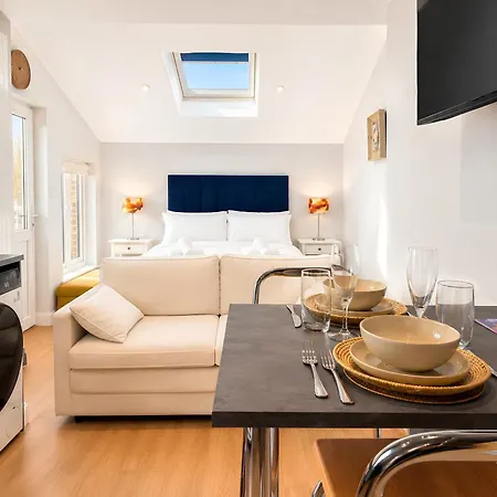 Appartement Modern Centre Near Train Station - Minster With Terrace